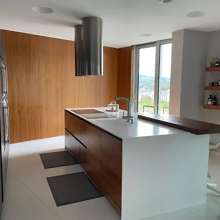 Tres Prismas Exclusive