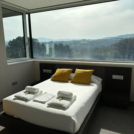 Tres Prismas Exclusive Sarria