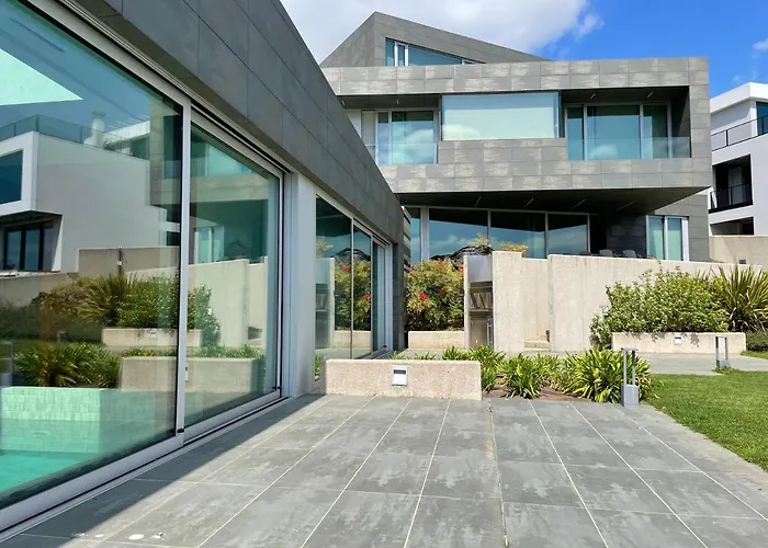 Tres Prismas Exclusive * Sarria