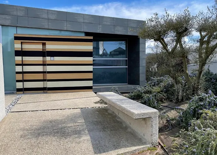 Tres Prismas Exclusive