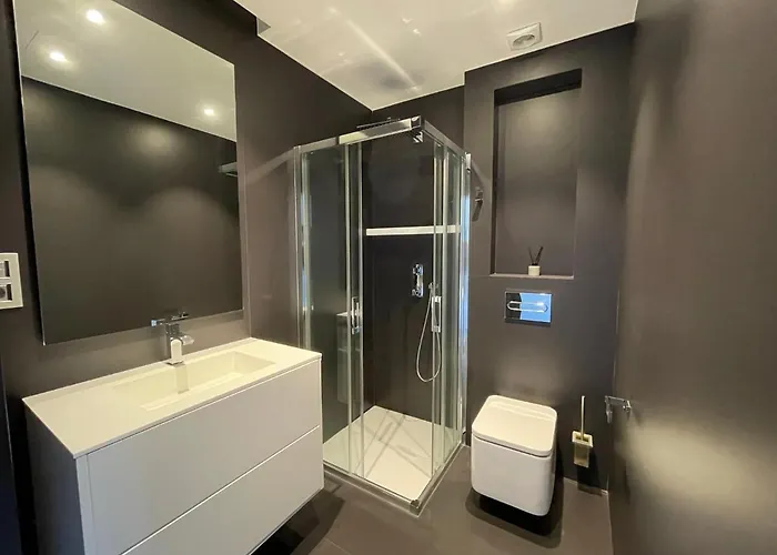 Tres Prismas Exclusive Sarria